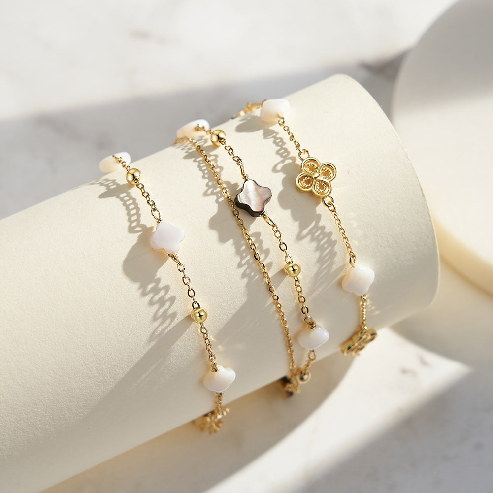Elegant Clover & Shell Bead Bracelet – 14K Gold Vermeil on Sterling Silver