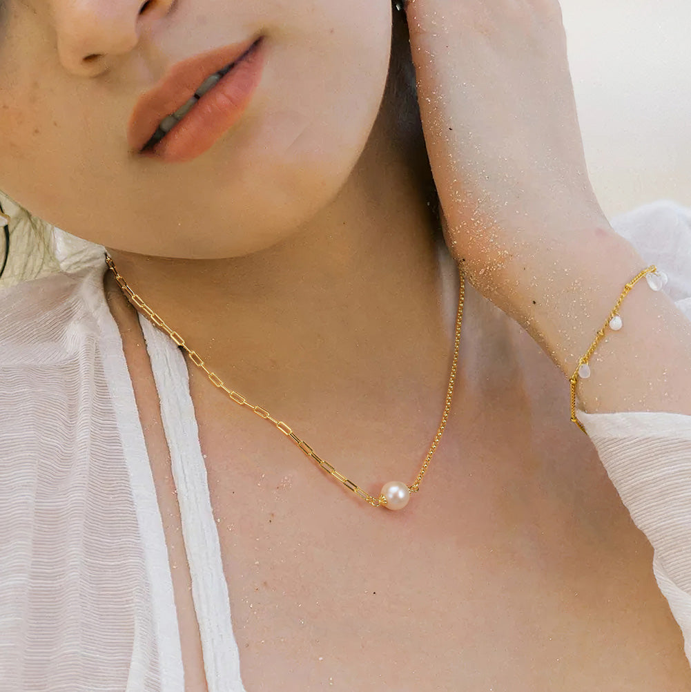 Asymmetric Pearl Necklace